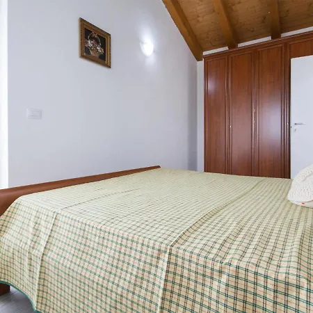 Locazione Turistica Casa Martina - Nat540 Дом отдыха *